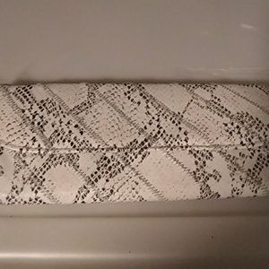 *SOLD!!!!!! *White and Grey Snakeskin Print Wallet